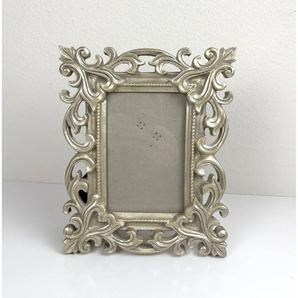 Vintage Cynthia Rowley Ornate Silver-Tone Photo Frame 4x6 Photo Tabletop Baroque